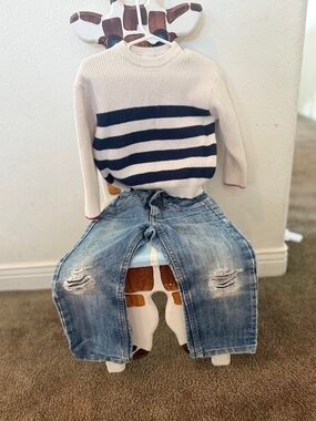 Stripy sweater with vintage jeans
